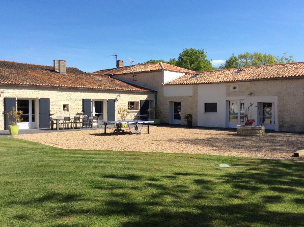 La Fompatoise Bed & Breakfast Vérines Exterior foto